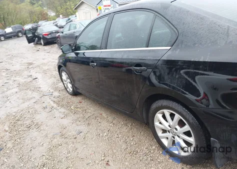 2013 Volkswagen Jetta 2.5L Se z USA, uszkodzony, nr VIN 3VWDX7AJXDM366979